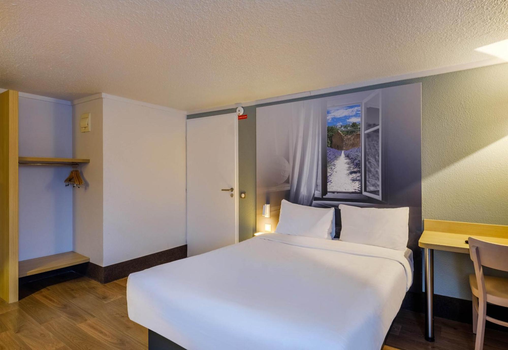B&B Hotel Frejus Puget-Sur-Argens Dış mekan fotoğraf