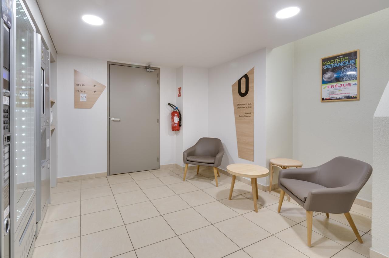 B&B Hotel Frejus Puget-Sur-Argens Dış mekan fotoğraf