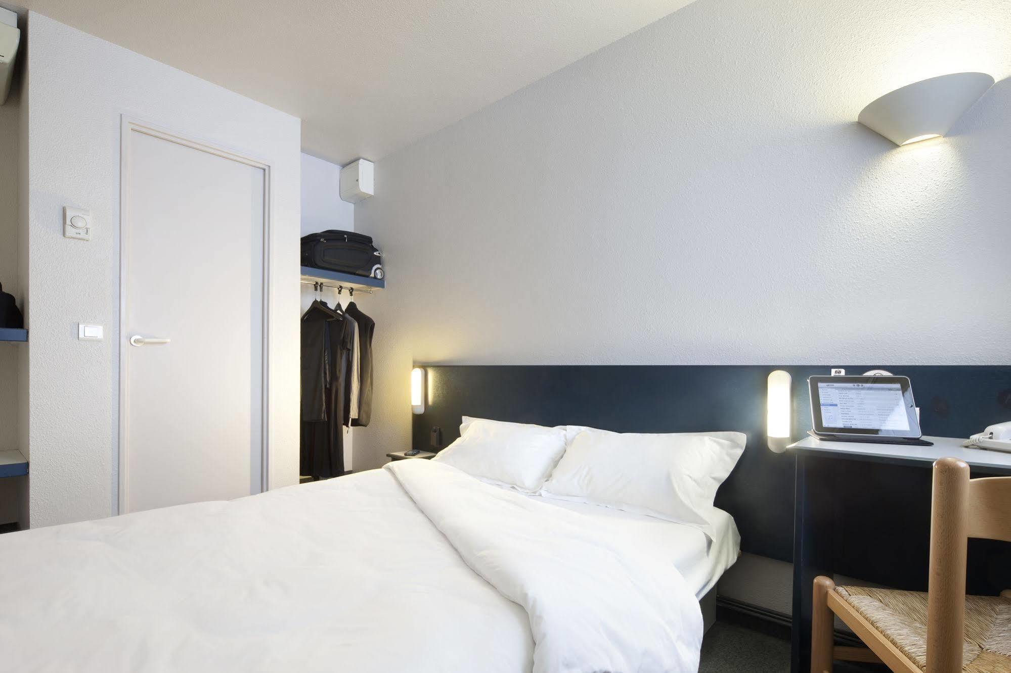 B&B Hotel Frejus Puget-Sur-Argens Dış mekan fotoğraf