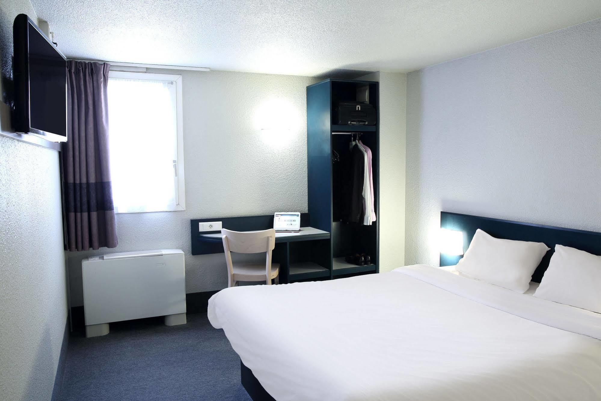 B&B Hotel Frejus Puget-Sur-Argens Dış mekan fotoğraf